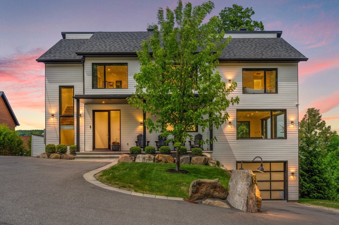 House in Saint-Sauveur, Quebec, Canada 4 - 17922827