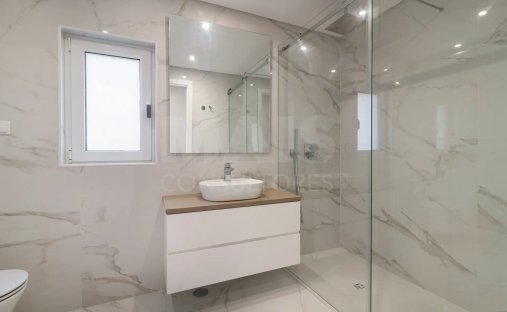 Apartment in Carcavelos e Parede, Lisbon, Portugal 1