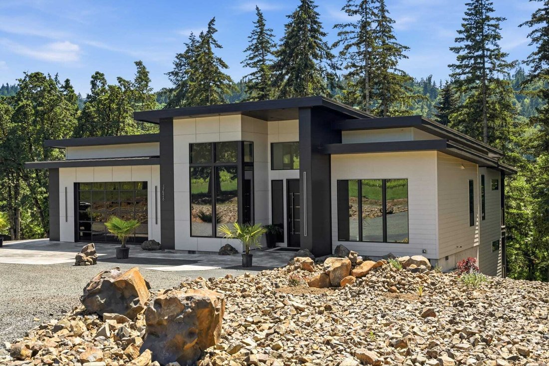 House in Silverton, Oregon, United States 5 - 18121100