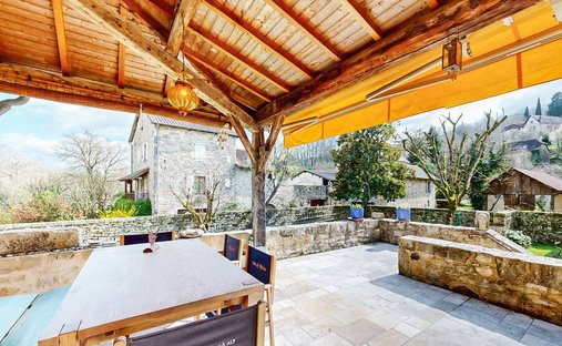 Magnificent Medieval Castle Overlooking The Lot Valley, With Swimming Pool, Outbuildings, Near Figea