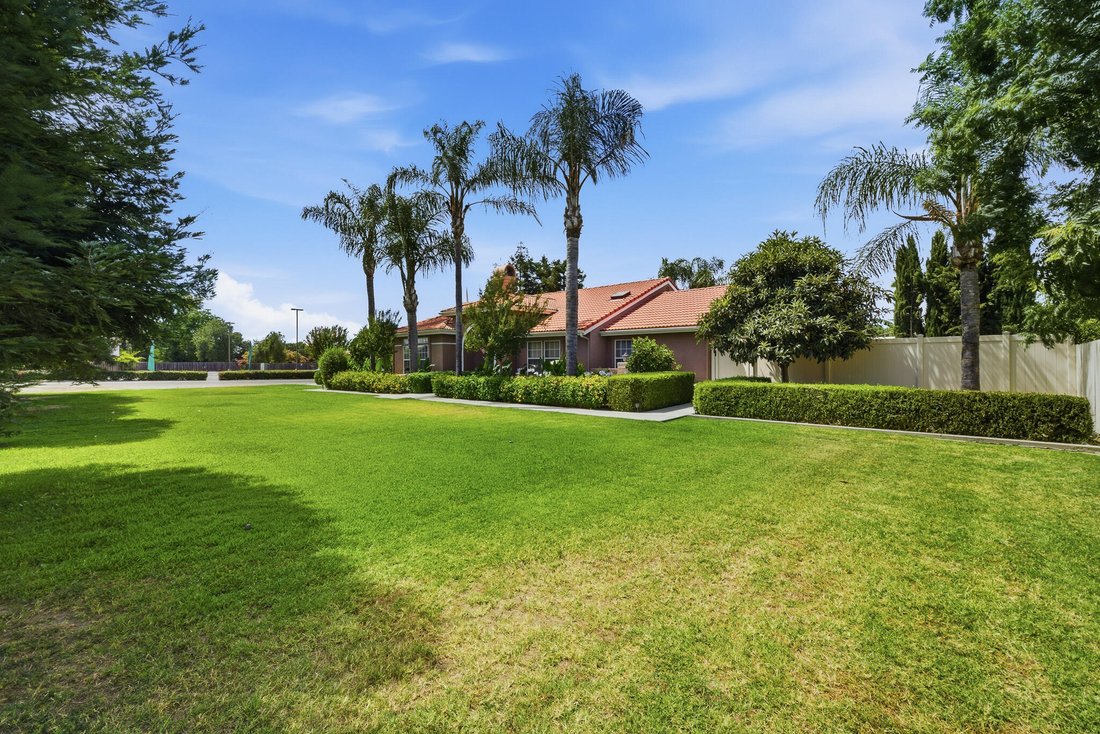 House in Tulare, California, United States 5 - 18123315