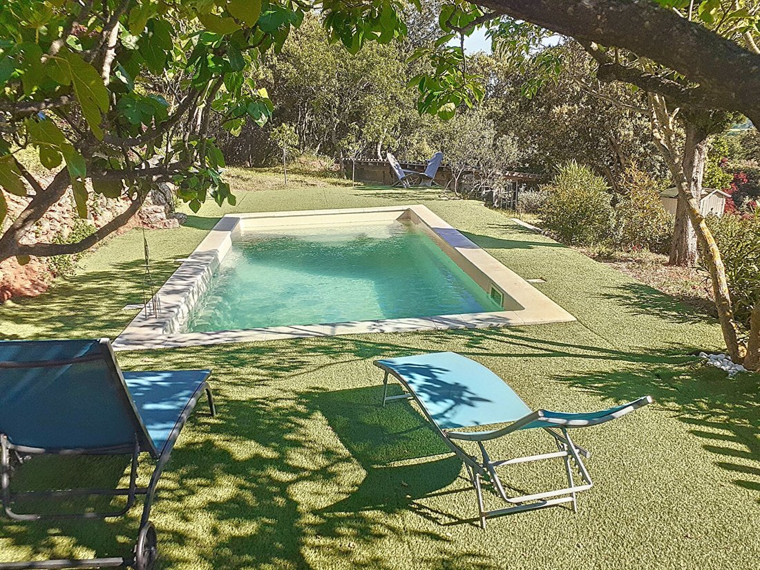 Villa in La Roquebrussanne, Provence-Alpes-Côte d'Azur, France 4 - 18124031