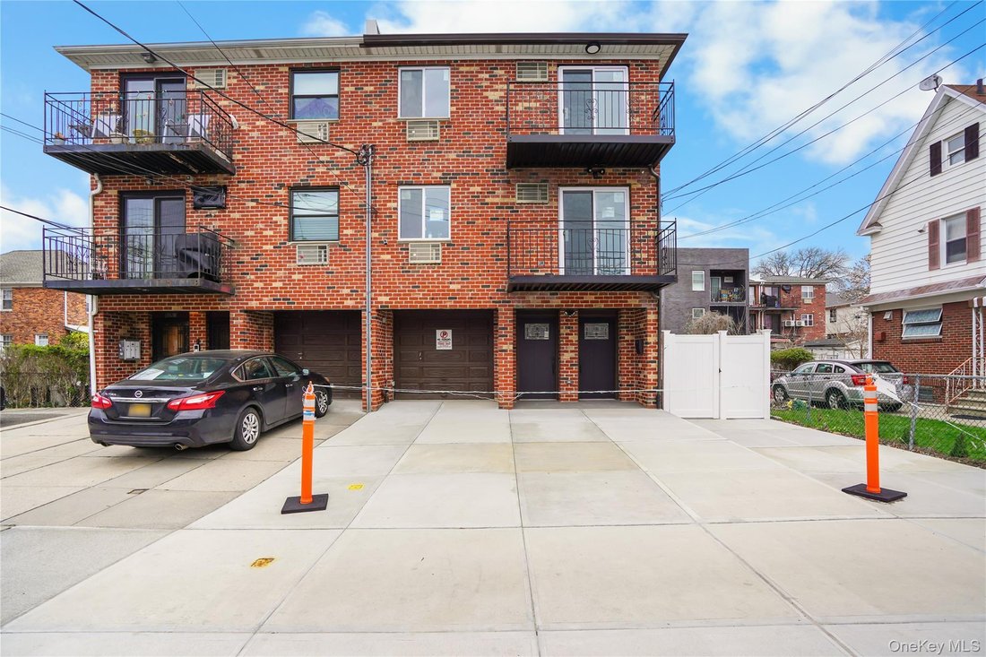 House in New York, New York, United States 2 - 18122070