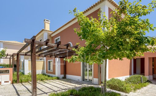 House in Alcabideche, Lisbon, Portugal 1