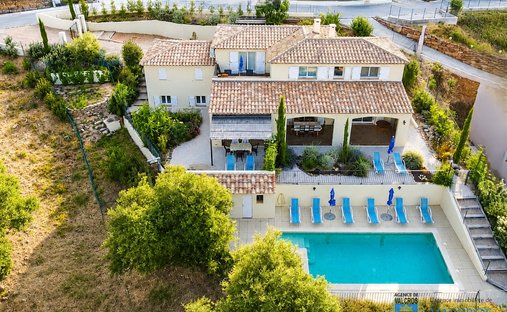 Villa in La Londe-les-Maures, Provence-Alpes-Côte d'Azur, France 1