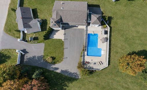 House in Newton, New Hampshire, United States 1