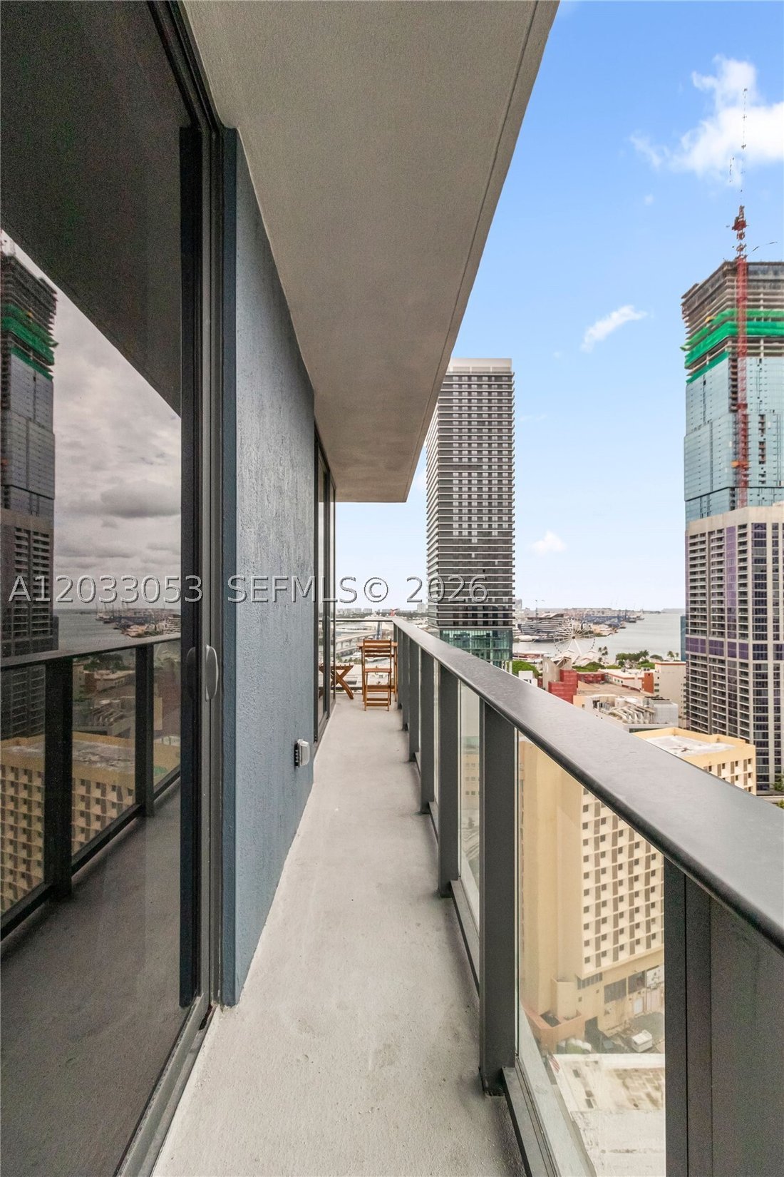 Condo in Miami, Florida, United States 4 - 18122931