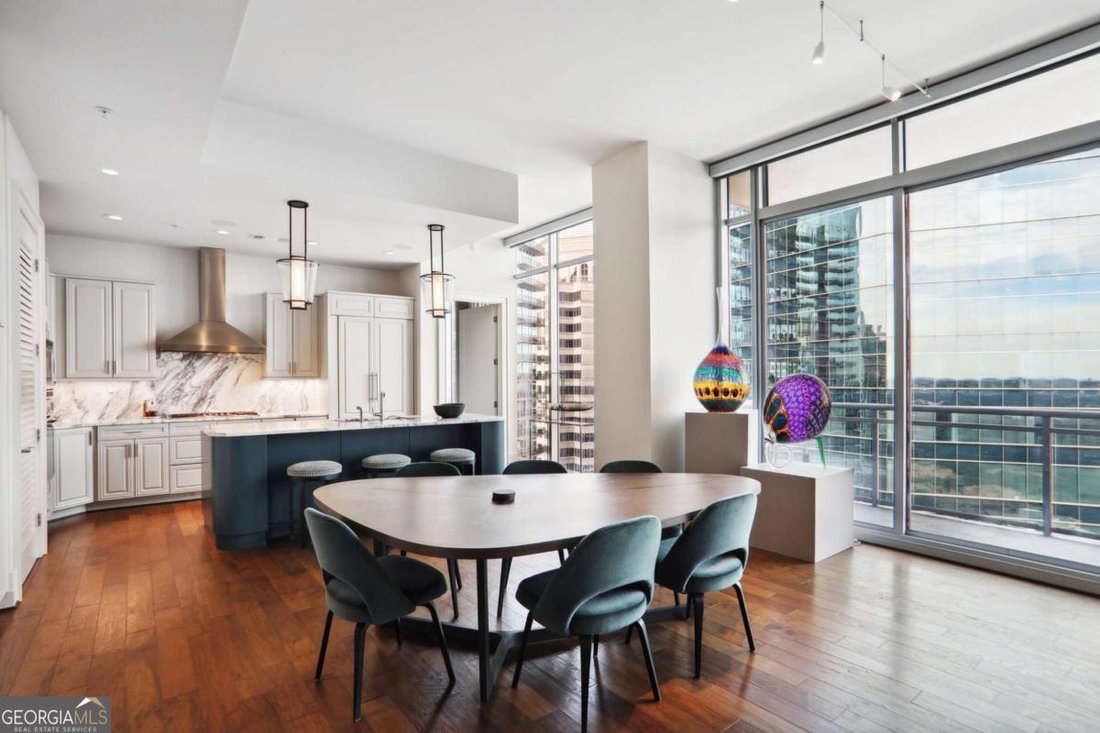 Condo in Atlanta, Georgia, United States 2 - 18123388