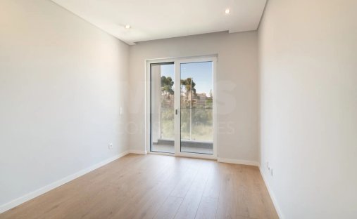 Apartment in Carcavelos e Parede, Lisbon, Portugal 1