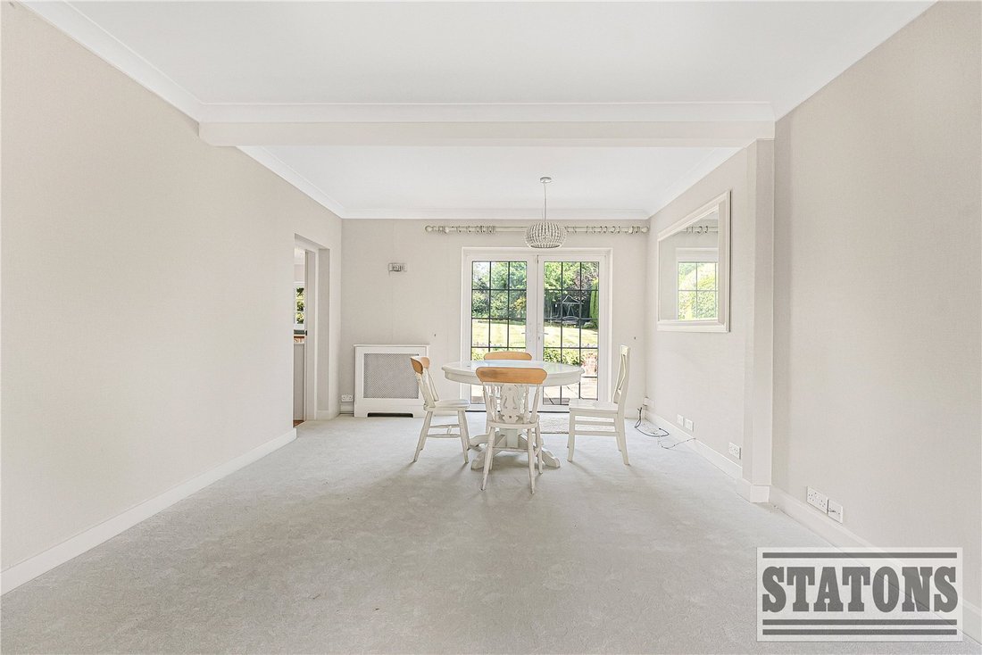 House in Little Heath, Hertsmere, England 3 - 18121514