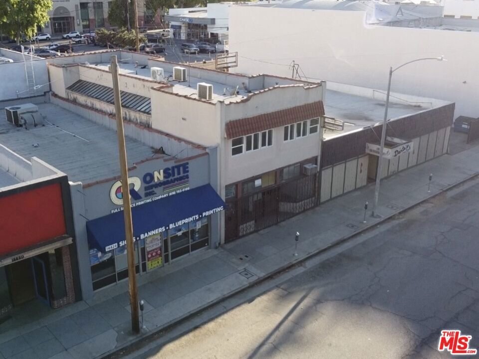 Los Angeles, California, United States 1 - 16949937