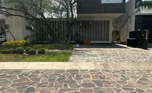 House in León, Guanajuato, Mexico 1