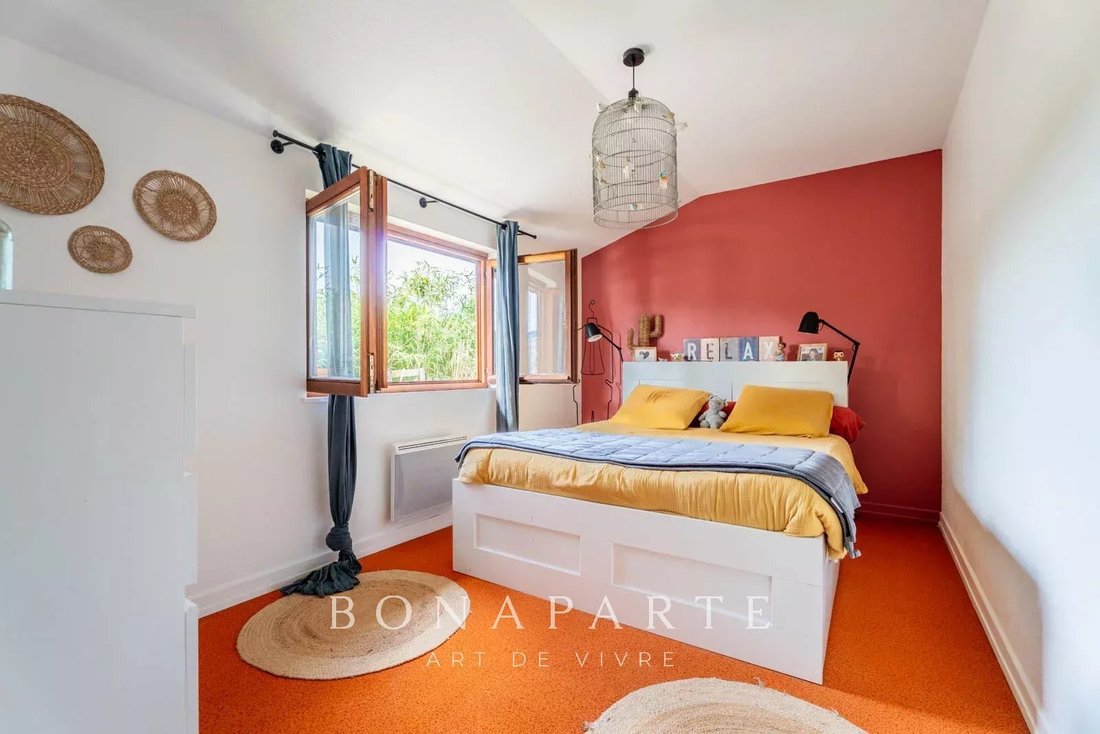 Estate in Roanne, Auvergne-Rhône-Alpes, France 5 - 18120291