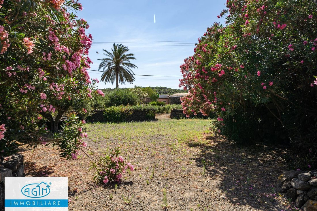Villa in Pantelleria, Sicily, Italy 2 - 17732036