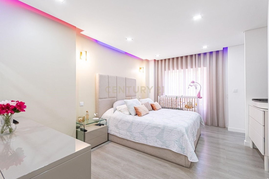 Apartment in Ramada e Canecas, Lisbon, Portugal 5 - 18123519
