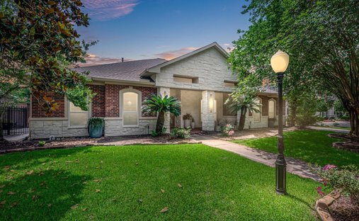 House in Friendswood, Texas, United States 1