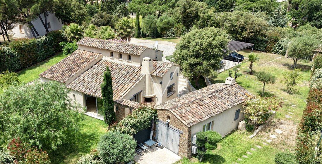 House in Le Plan-de-la-Tour, Provence-Alpes-Côte d'Azur, France 3 - 18122385