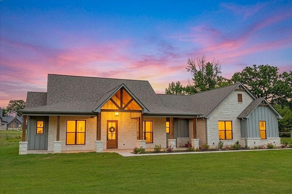 House in Tyler, Texas, United States 1 - 18122297