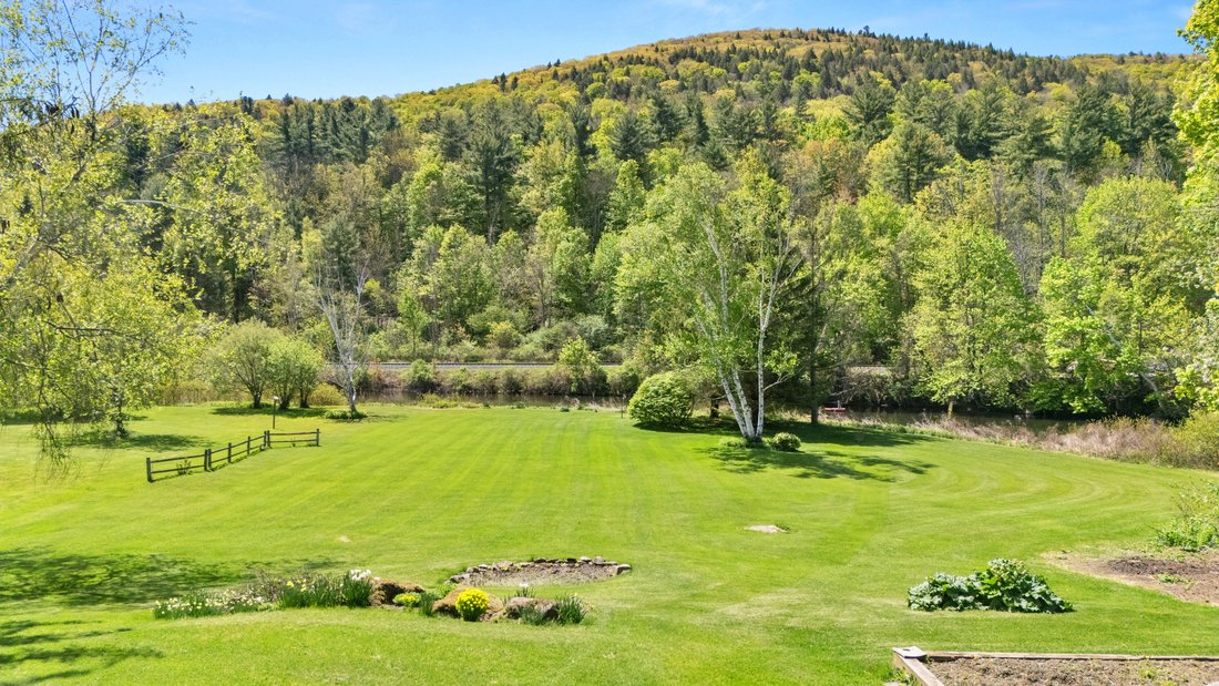House in Lee, Massachusetts, United States 2 - 18121164