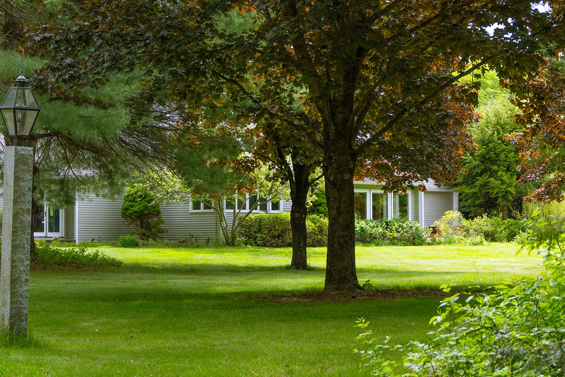 House in Hopkinton, New Hampshire, United States 2 - 18120424