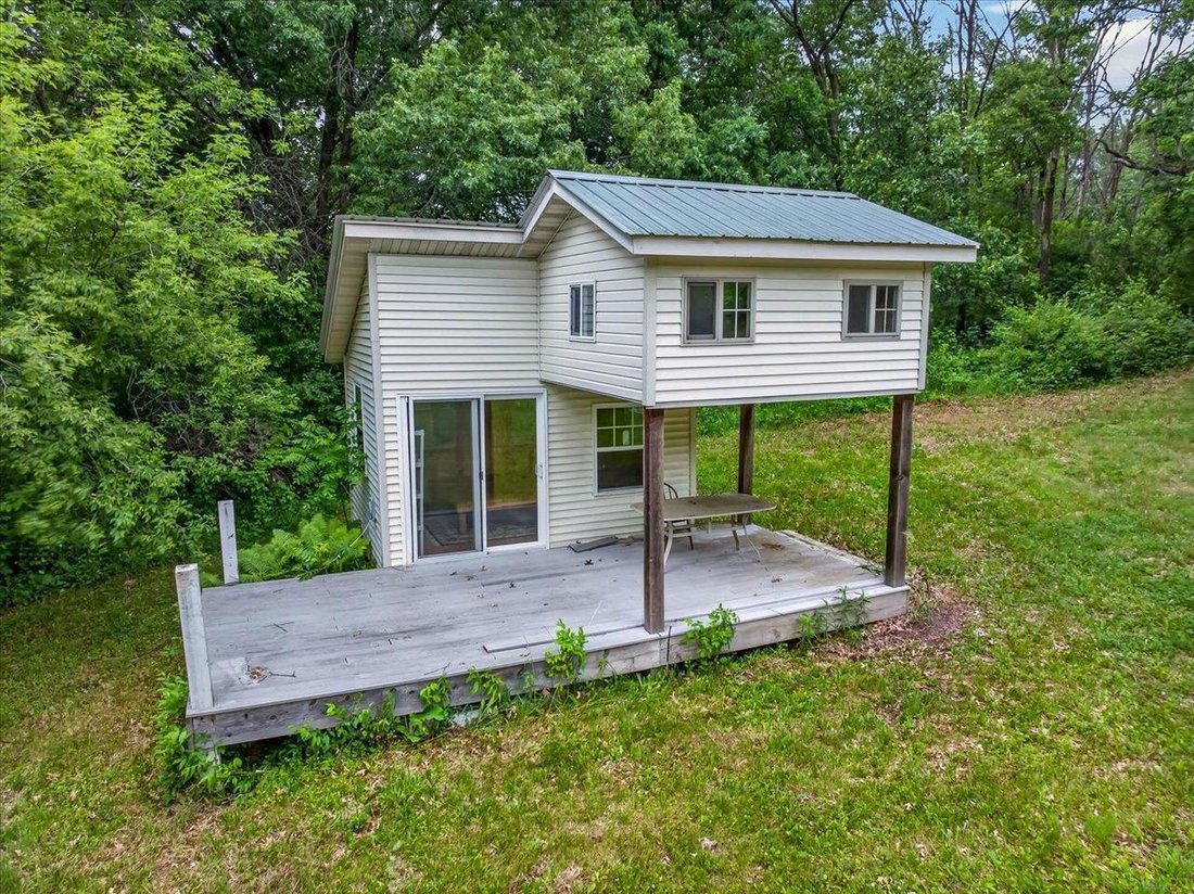 House in Montrose, Wisconsin, United States 5 - 18118912