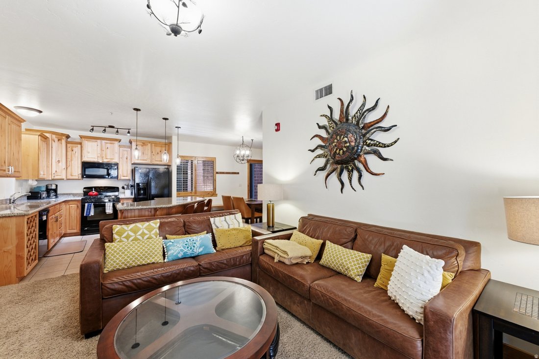 Condo in Park City, Utah, United States 3 - 18121765
