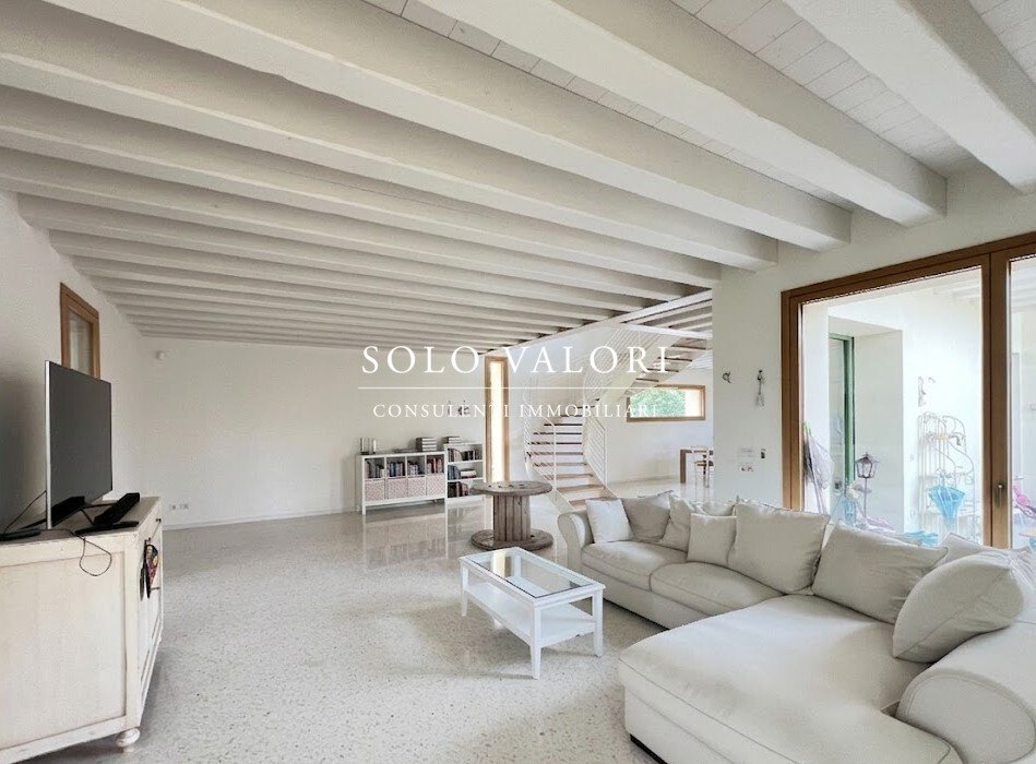 Villa in Montebelluna, Veneto, Italy 1 - 18124063
