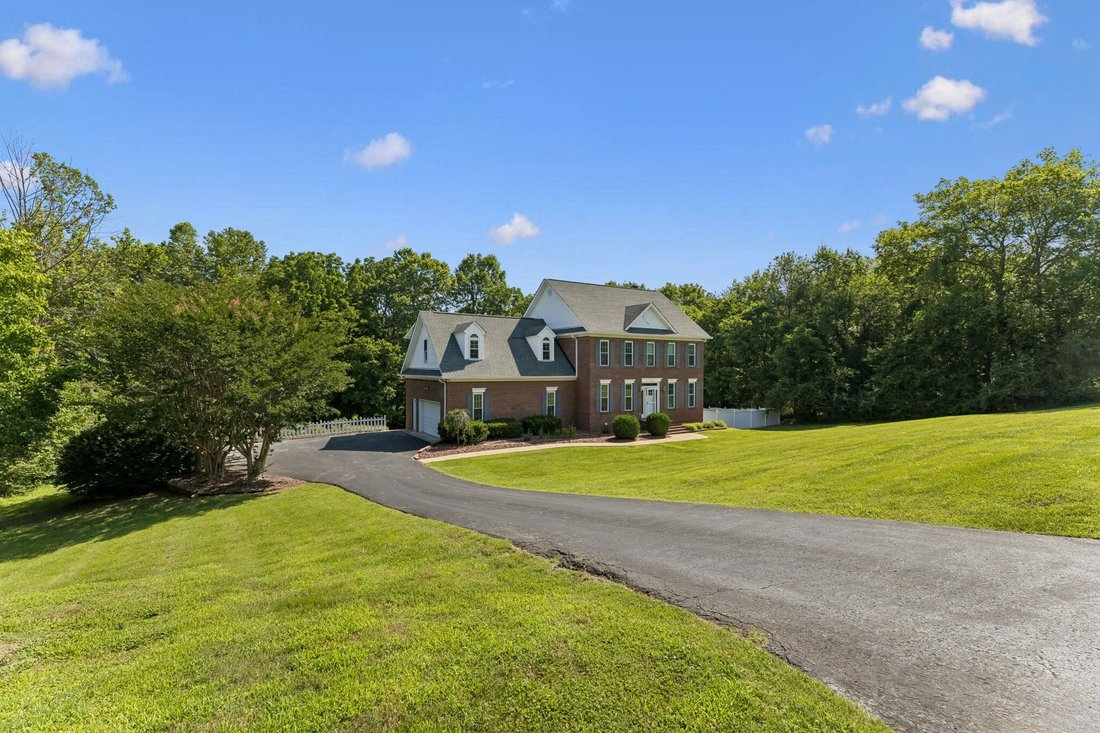 House in Columbia, Tennessee, United States 3 - 18123277