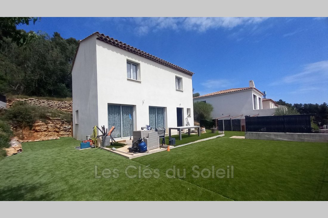 Villa in Le Revest-les-Eaux, Provence-Alpes-Côte d'Azur, France 1 - 18119643