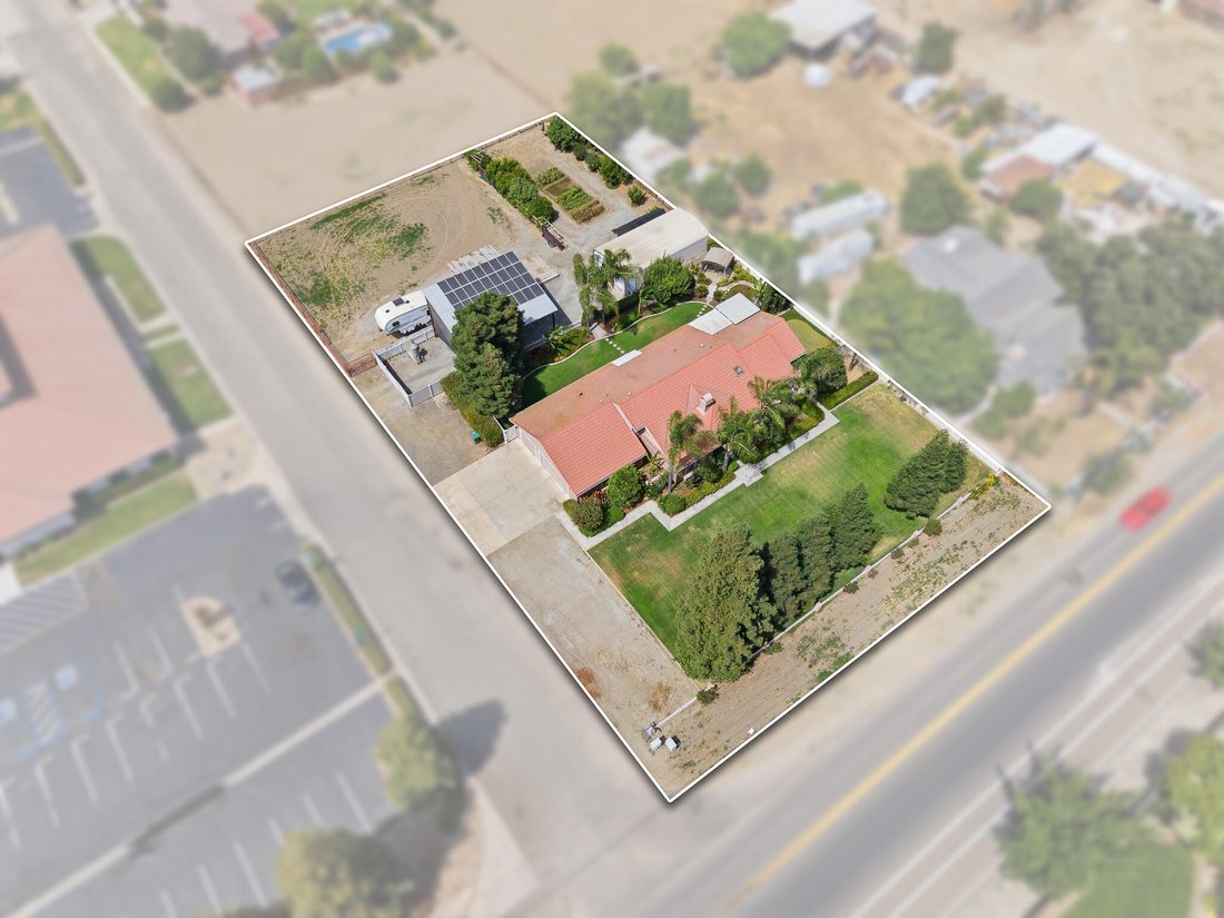 House in Tulare, California, United States 3 - 18123315
