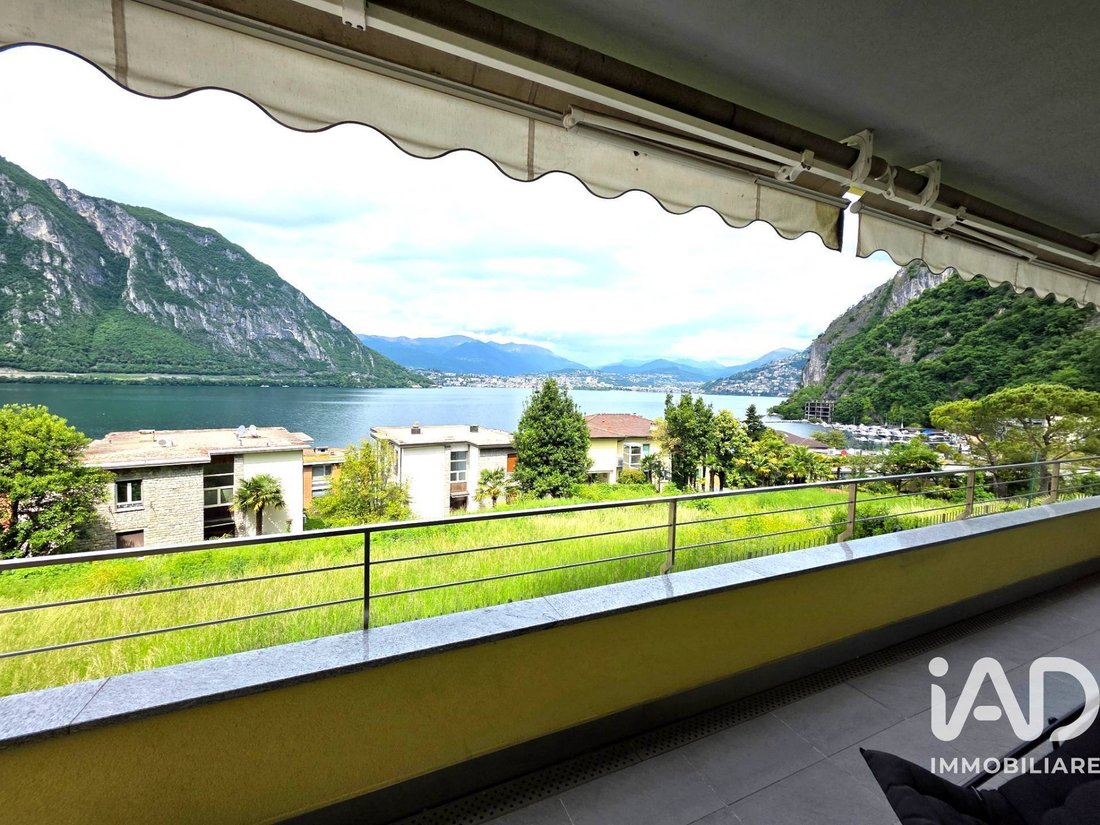 Apartment in Campione d'Italia, Lombardy, Italy 1 - 18124402