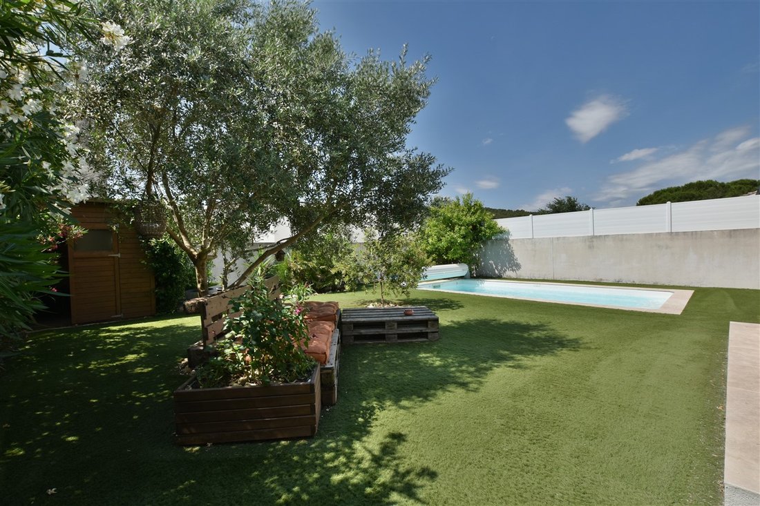 Villa in Calvisson, Occitania, France 4 - 18122345
