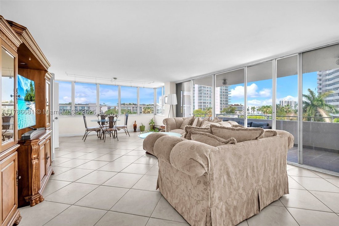 Condo in Miami Beach, Florida, United States 1 - 16636117