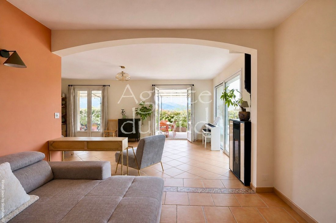 House in Saint-Zacharie, Provence-Alpes-Côte d'Azur, France 5 - 18122452