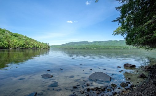 Land in Mont-Tremblant, Quebec, Canada 1