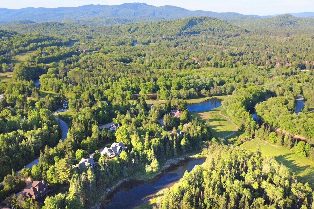 Condo in Mont-Tremblant, Quebec, Canada 2 - 18123693