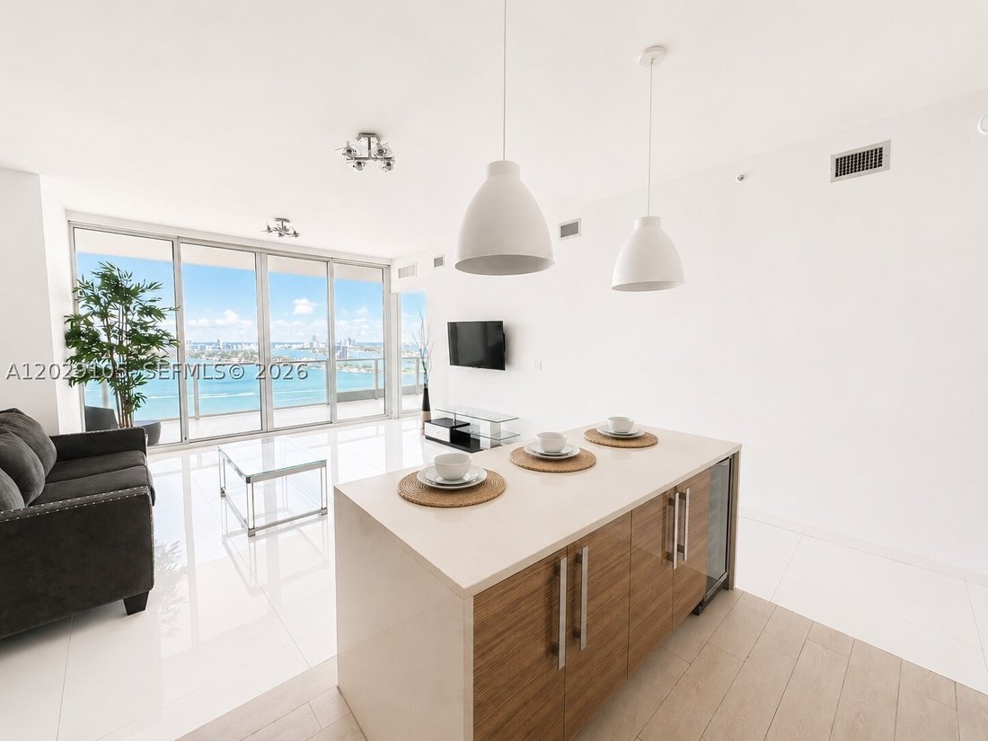 Condo in Miami, Florida, United States 1 - 18122974