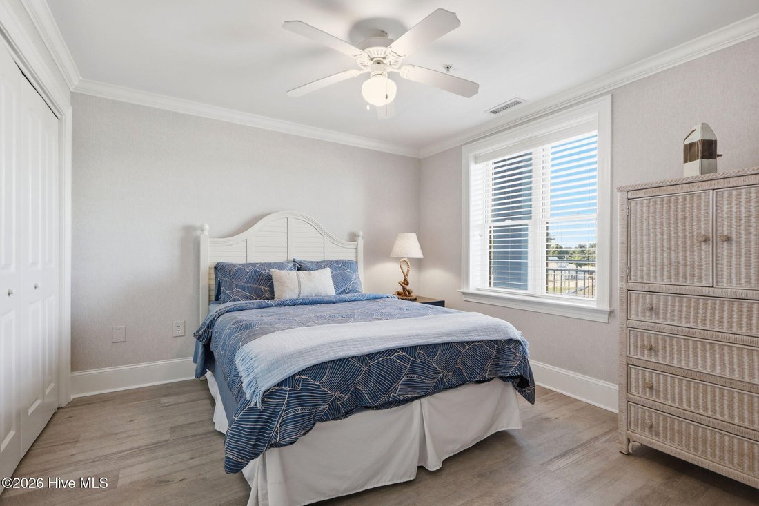 Condo in Morehead City, North Carolina, United States 3 - 18122717