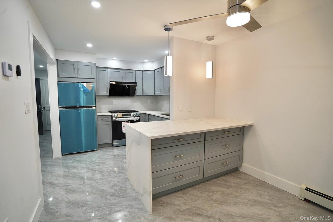 House in New York, New York, United States 3 - 18122070