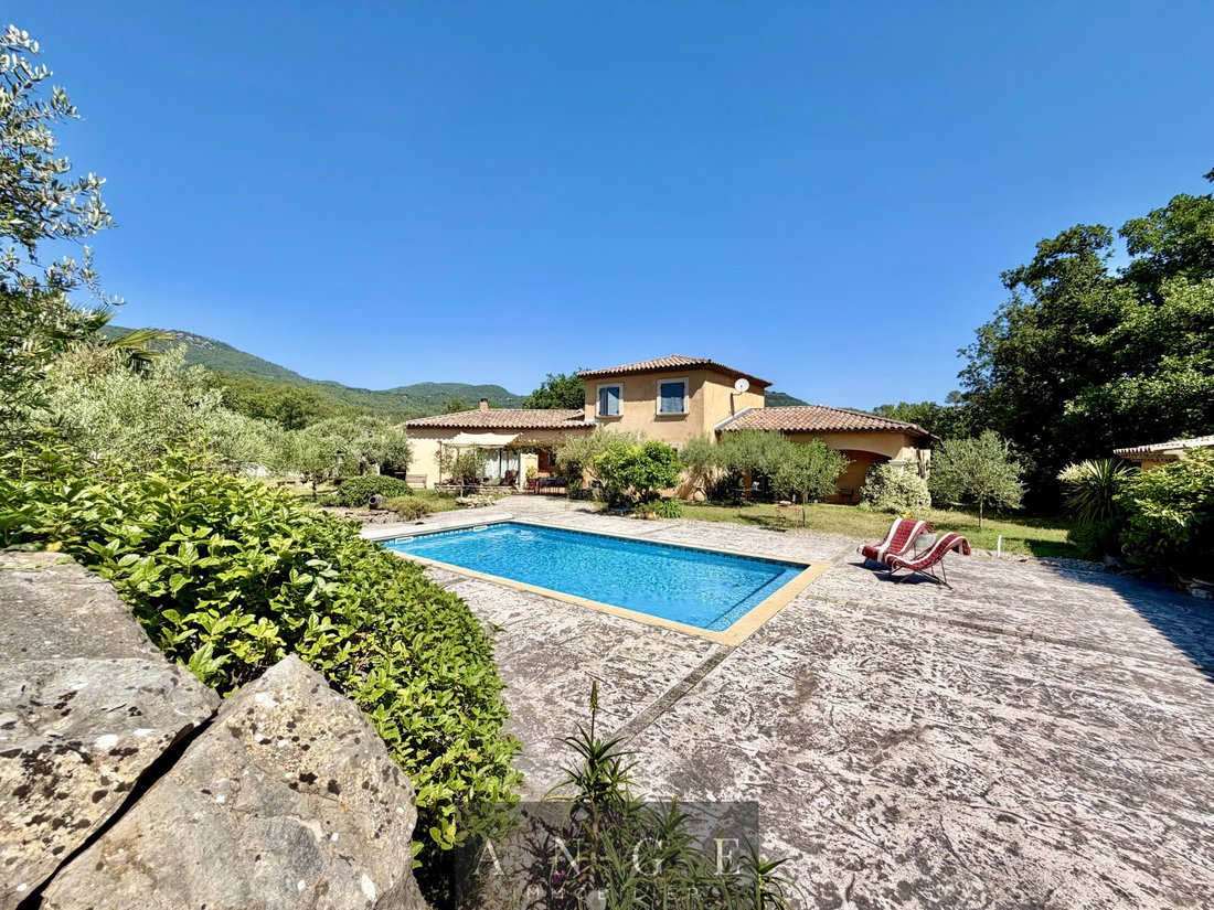 House in Solliès-Toucas, Provence-Alpes-Côte d'Azur, France 2 - 18119380