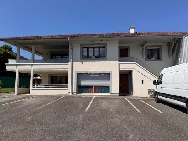 House in Sud, Marignier, France 2 - 18121411