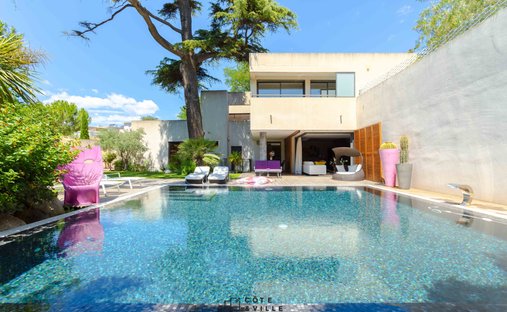 Villa in Le Redon, Marseille, Provence-Alpes-Côte d'Azur 1