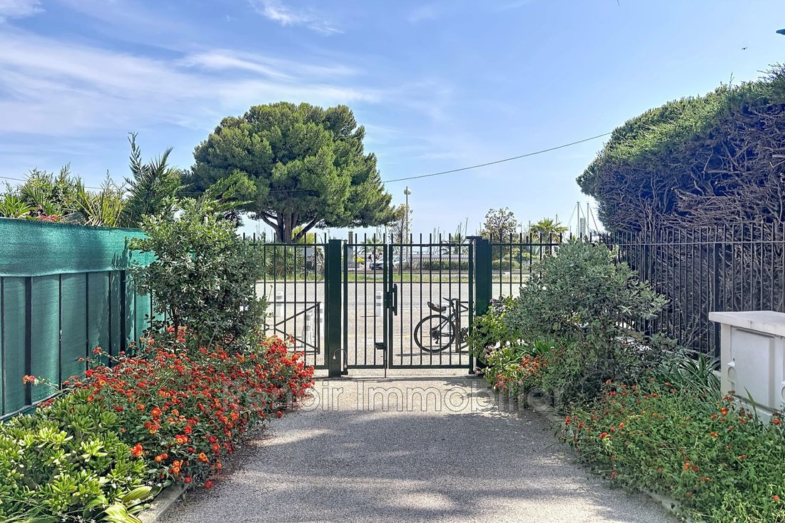Apartment in Saint-Laurent-du-Var, Provence-Alpes-Côte d'Azur, France 5 - 18119639