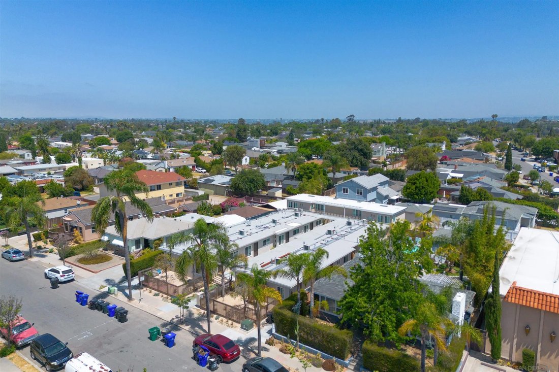 San Diego, California, United States 1 - 18123037