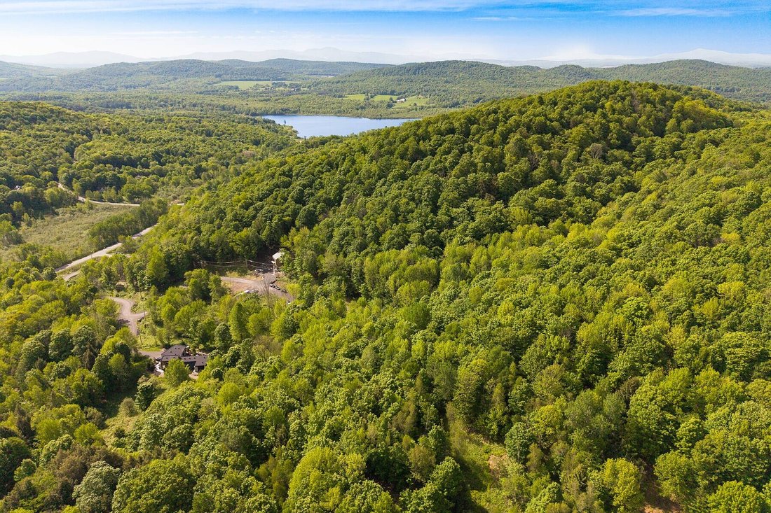 Land in Bromont, Quebec, Canada 4 - 16934888