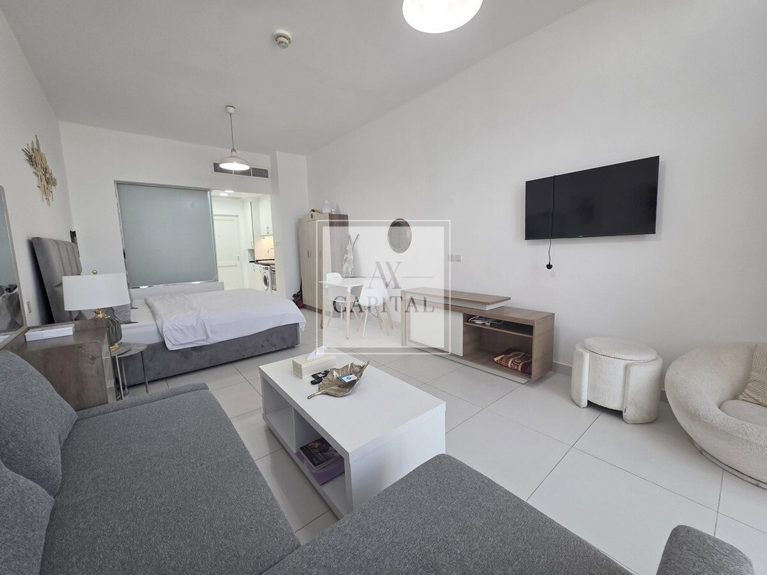 Apartment in Al Barsha South 5, Al Barsha, Dubai 5 - 18123502