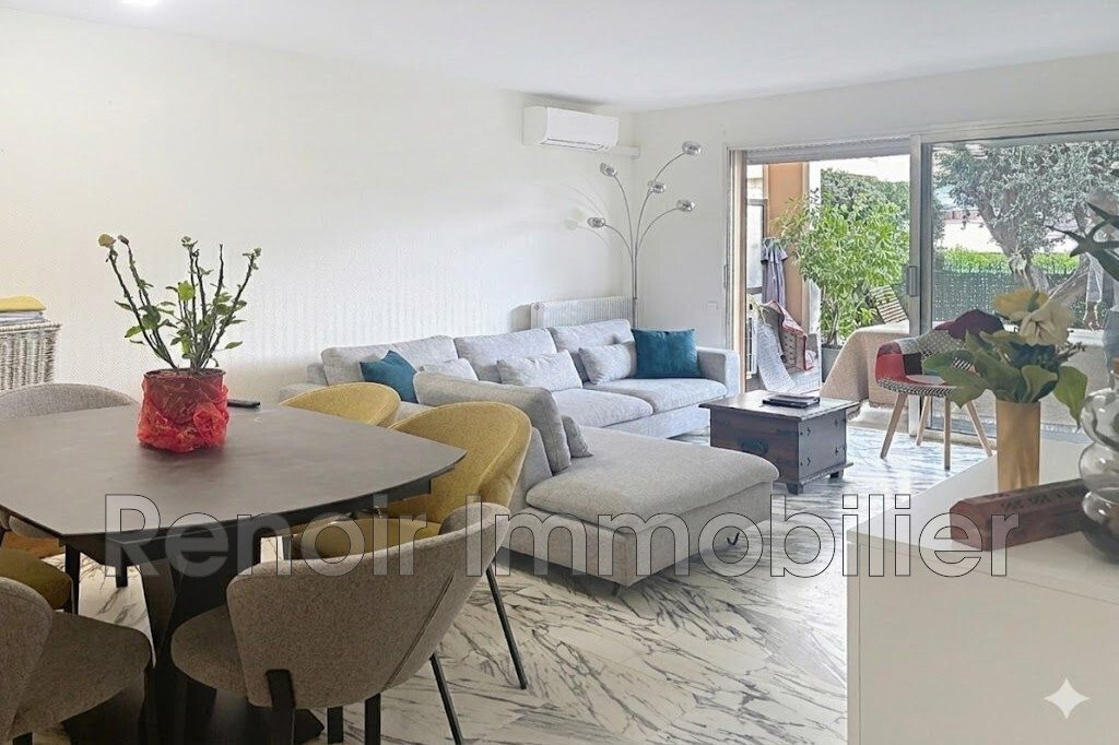 Apartment in Saint-Laurent-du-Var, Provence-Alpes-Côte d'Azur, France 1 - 18119639