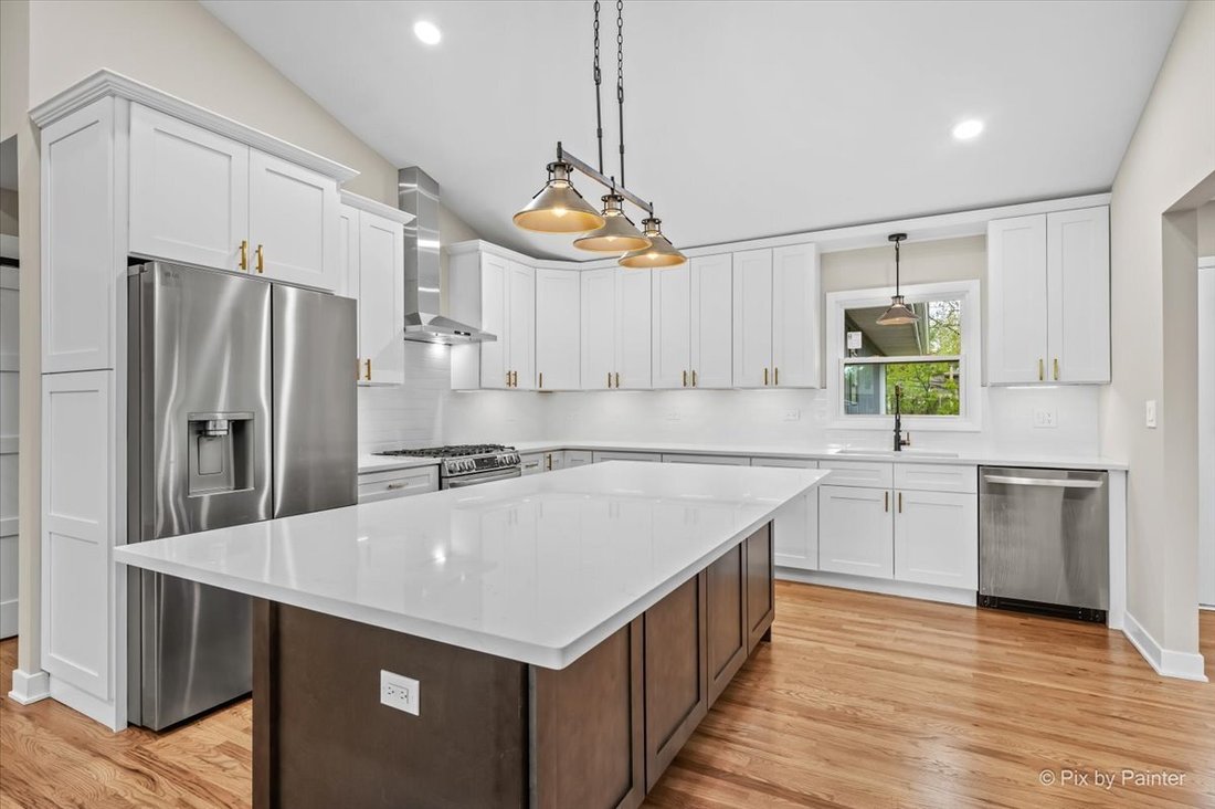 House in Roselle, Illinois, United States 5 - 18123176