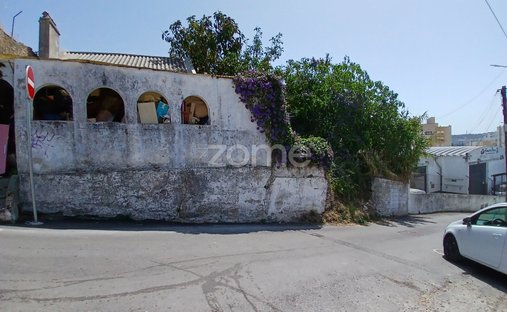 Land in Falagueira-Venda Nova, Lisbon, Portugal 1