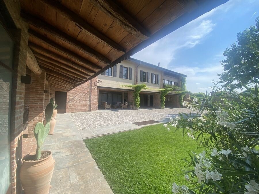 Villa in Bagnolo Mella, Lombardy, Italy 2 - 18121632